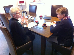 Voorbespreking met Angela Crott